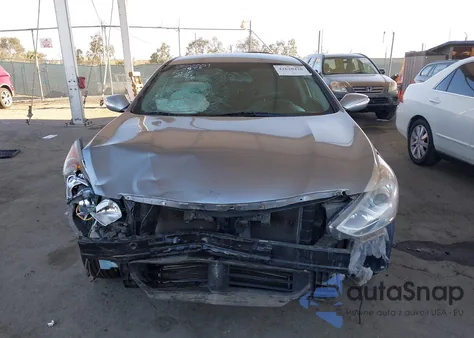 2015 Hyundai Sonata Hybrid z USA, uszkodzony, nr VIN KMHEC4A45FA124883